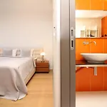 Old Town Square Apartment *
