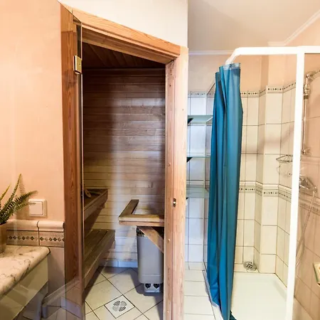 Old Town Square Apartment *